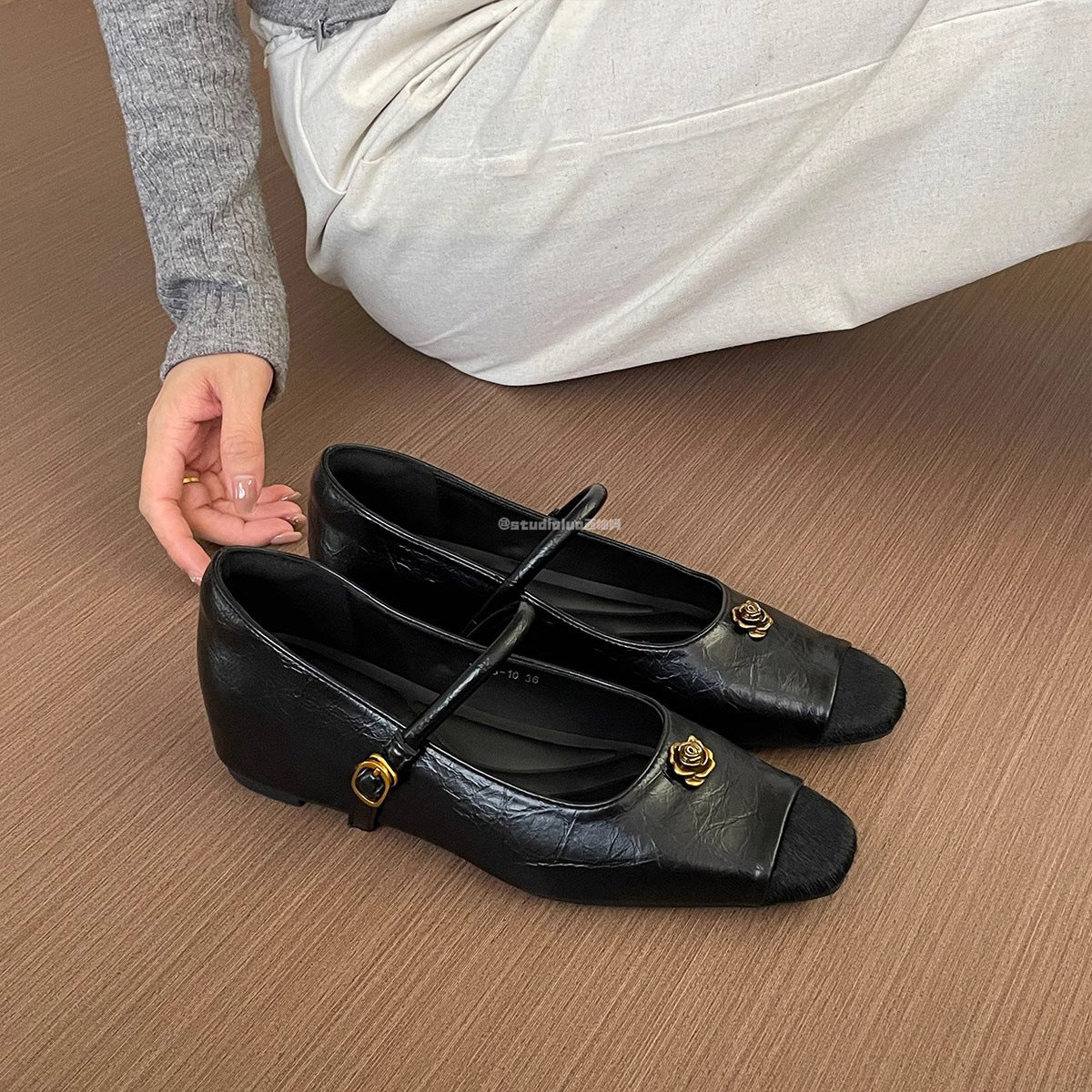 Naisten Elegantit Pitkäkärkiset Mary Jane Ballerinat koristeellisella Solmuvivalla Luvik