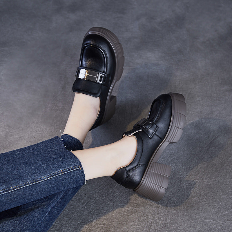 Naisten Chunky Platform Sandalit koristeellisella soljella Luvik