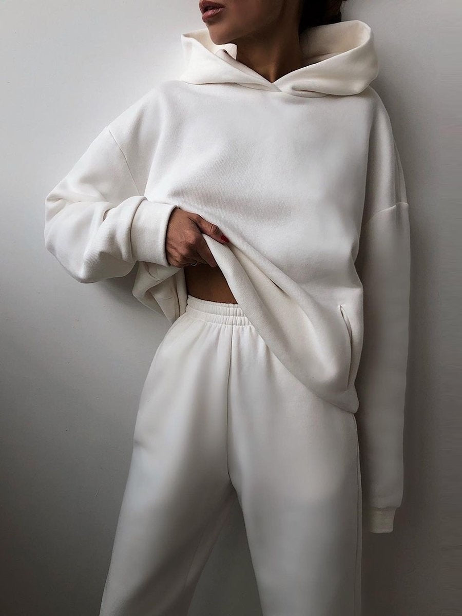 Femme Cozy Fleece Huppari ja Verryttelyhousut Setti Luvik
