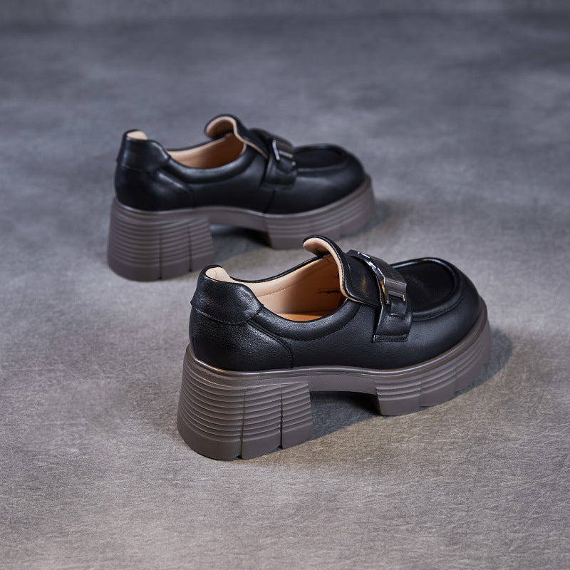 Naisten Chunky Platform Sandalit koristeellisella soljella Luvik