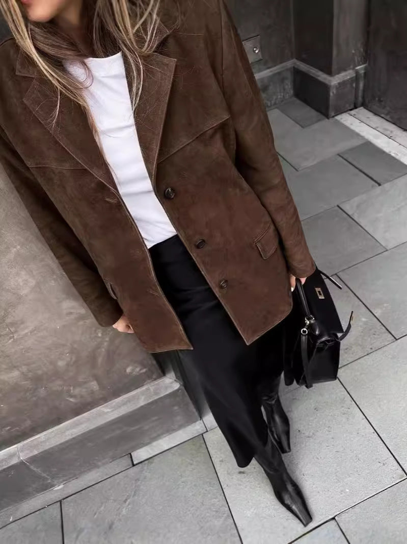 Naisten mokkanahkaoptikalla oleva blazer jacket, jossa on moderni leikkaus Luvik