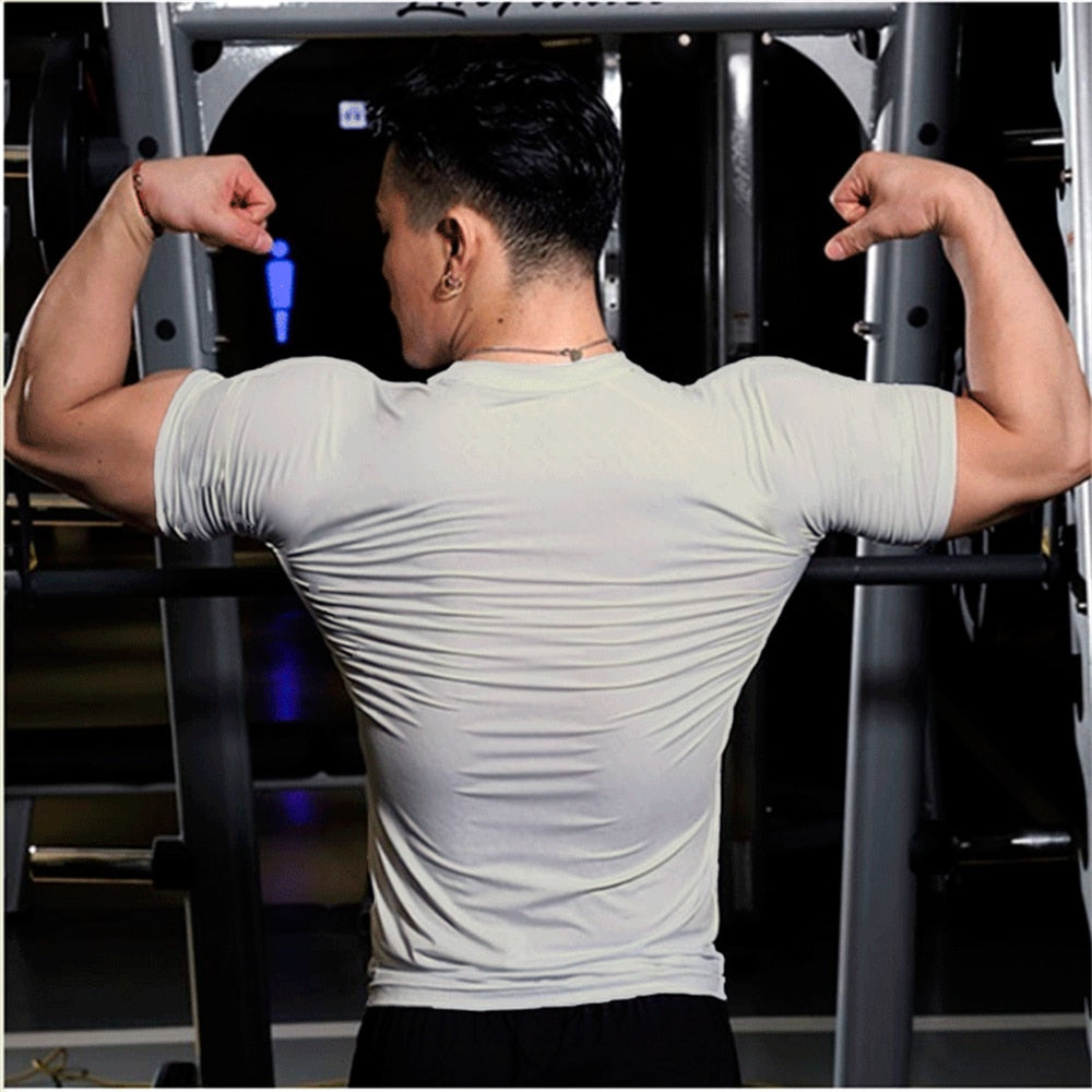 Luvik | Fitness T-paita Lyhyillä Hihoilla Miehille Tyylikäs & Mukava Treeniin