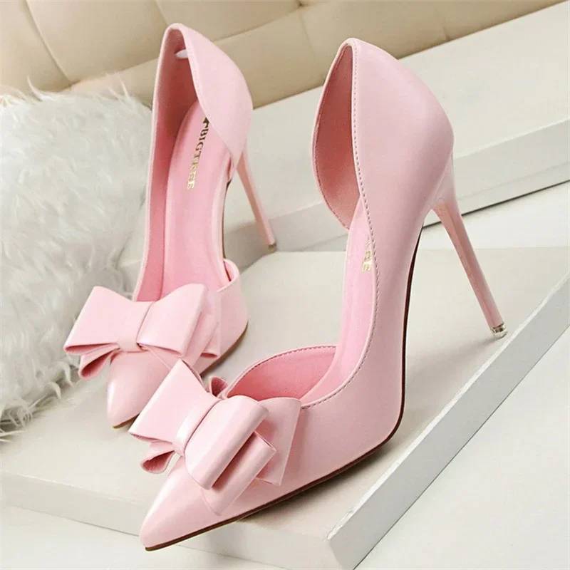 Luvik | Sormus pikkusormessani Stiletto