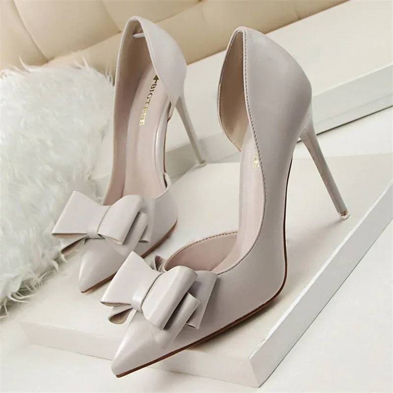 Luvik | Sormus pikkusormessani Stiletto