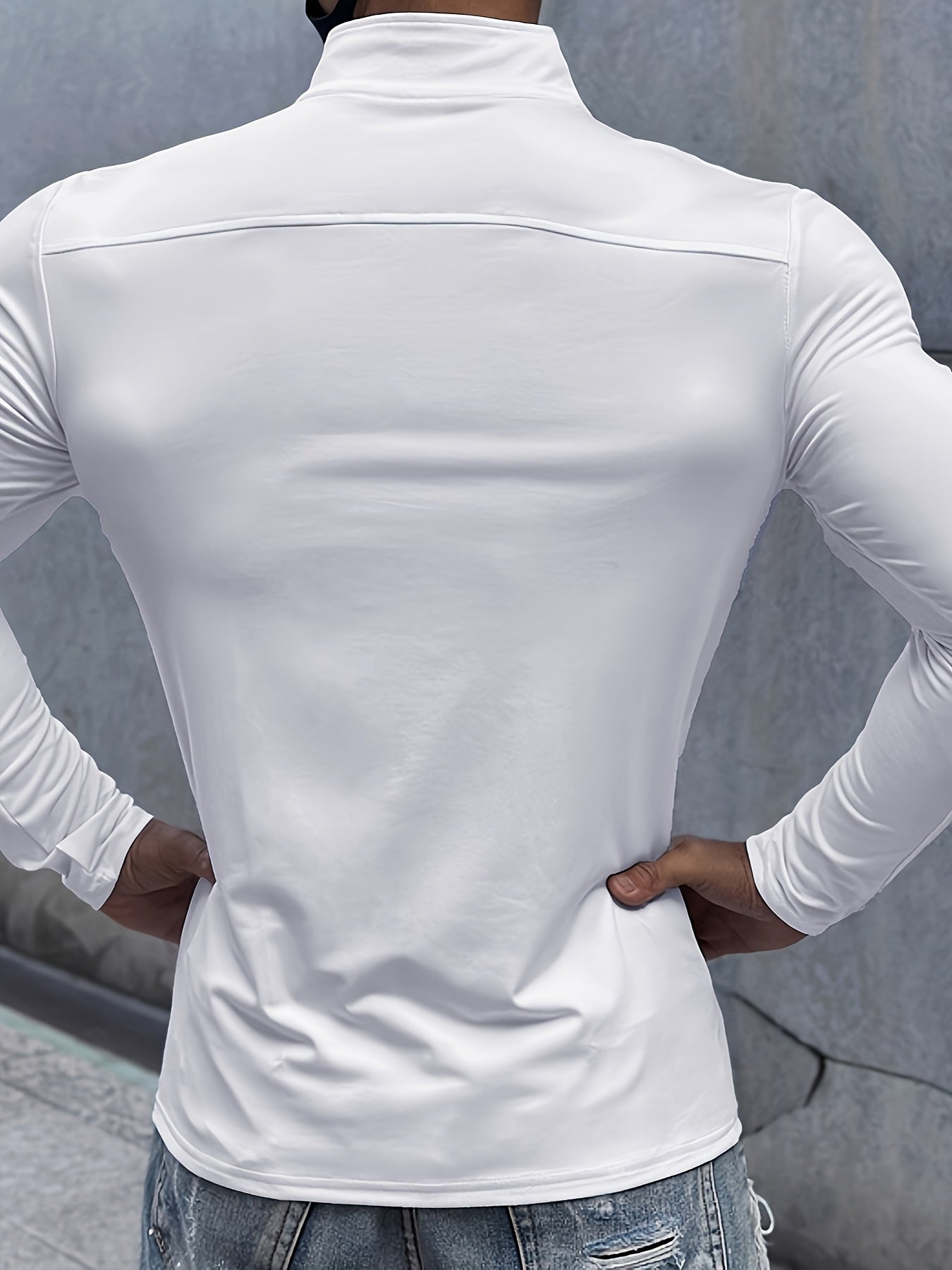 Luvik | Slim Fit Henley Shirt jossa on puolivetoketju ja seisova kaulus