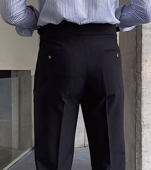 Luvik | pleated pants with belt straps