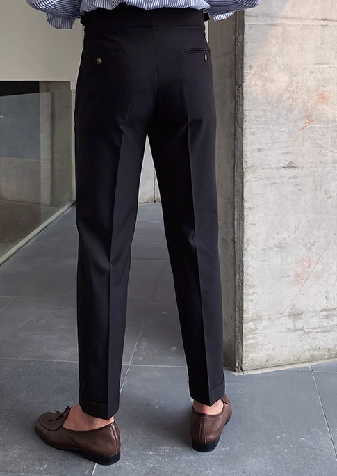 Luvik | pleated pants with belt straps
