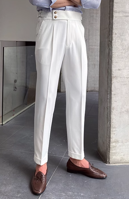 Luvik | pleated pants with belt straps