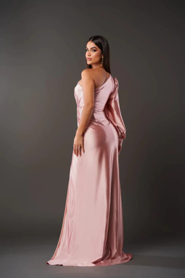 Luvik | Satinkleid Vaivaton Eleganssi Jokaisella Askeleella